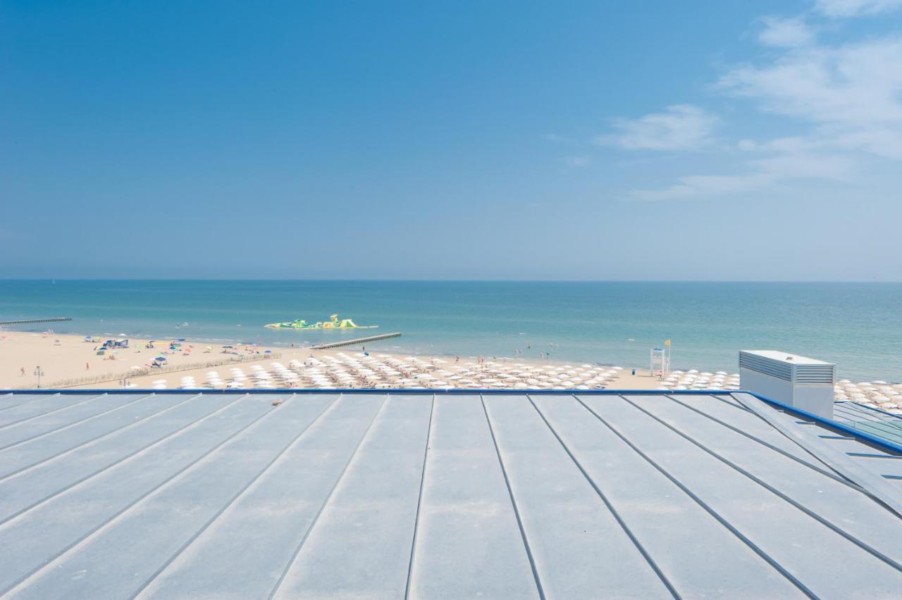 Residence Frontemar Immobiliare Pacella Lido di Jesolo Eksteriør bilde