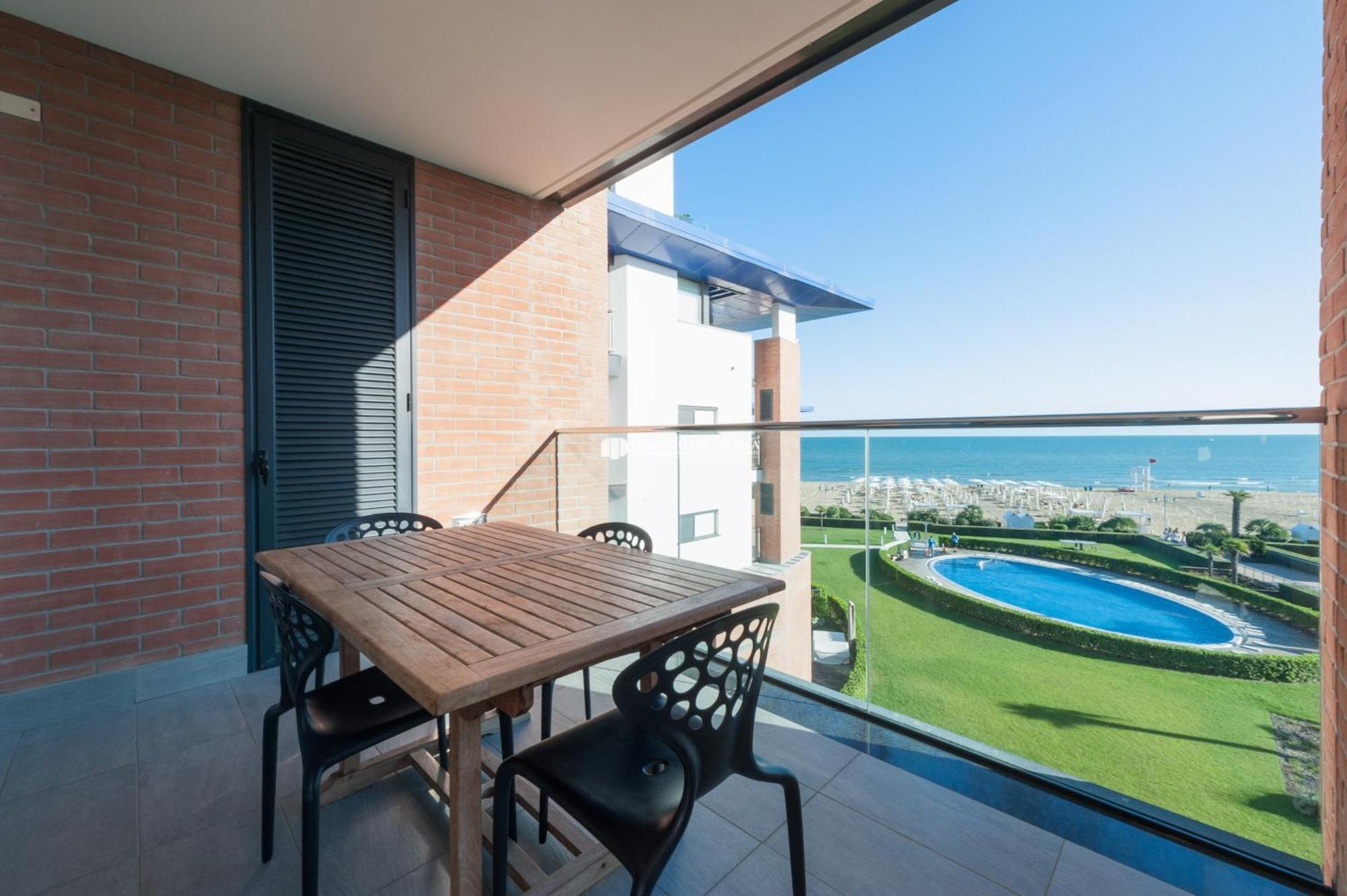 Residence Frontemar Immobiliare Pacella Lido di Jesolo Eksteriør bilde